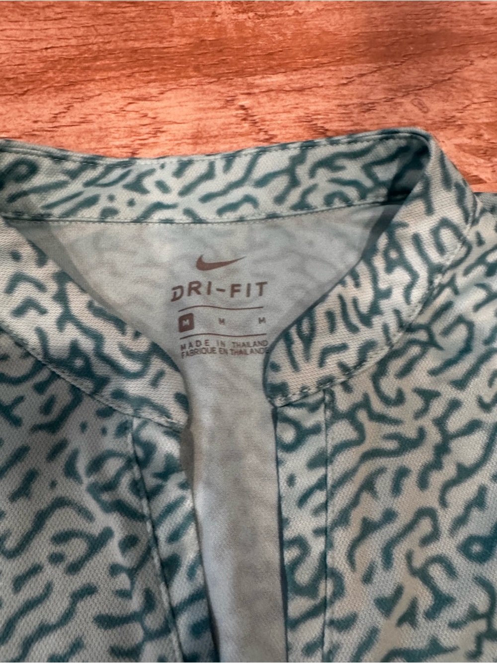 Nike Cheetah Print Dri-FIT Short Sleeve Polo Size M - Picture 3 of 4